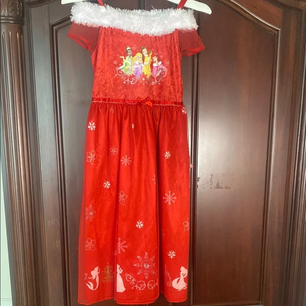 Disney Princess Red Kids Costume or sleepwear. - Picture 3 of 10